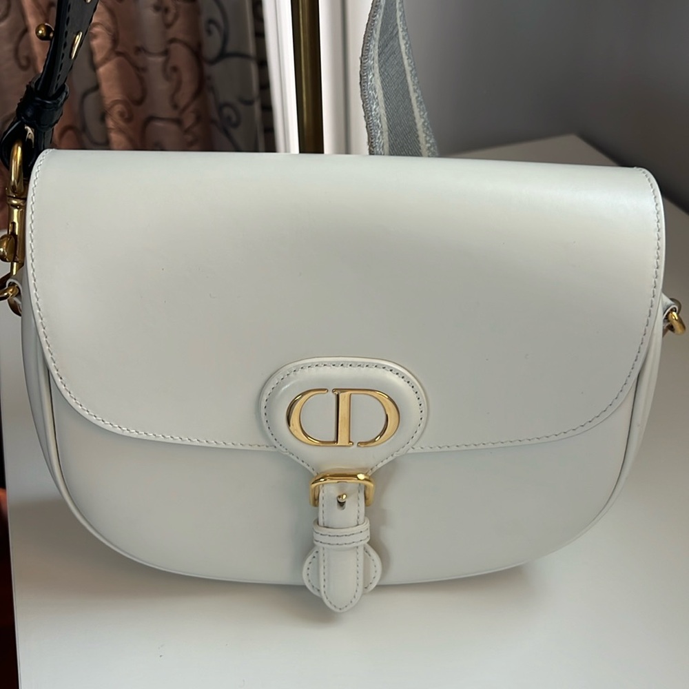 100% AUTHENTIC MEDIUM DIOR BOBBY BAG